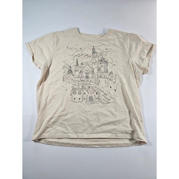 Taylor Swift Tops - Taylor Swift Graphic Tee Women Fitted XL Beige Long‎ Live Castle Speak Now TV
